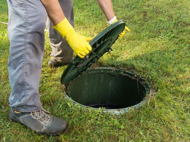 Limpeza de fossa em Porto Alegre: sinais de urgência e como resolver do jeito certo
