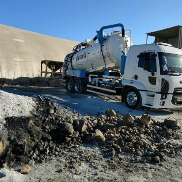 Locação de Caminhão Super Vácuo em Glorinha - RS